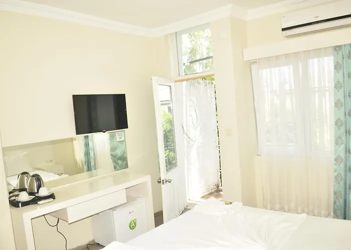 Park Hotel *